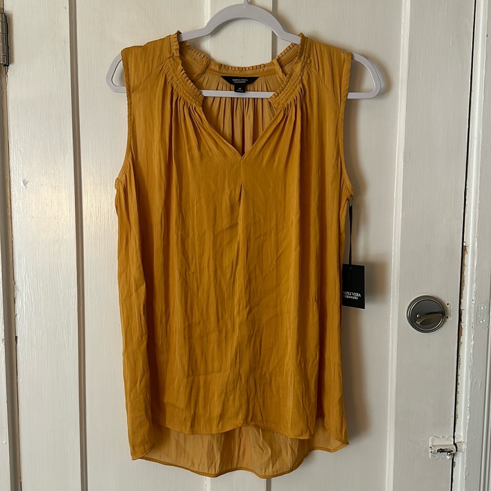 SIMPLY VERA woman’s blouse.